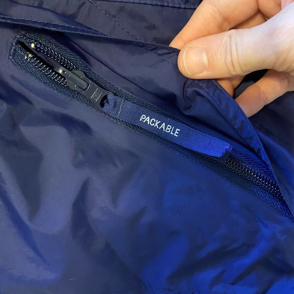 Helly Hansen Waterproof Packable Jacket Size Small - image 5